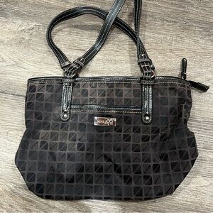 Nine & Co. Black Diamond Pattern Shoulder Bag